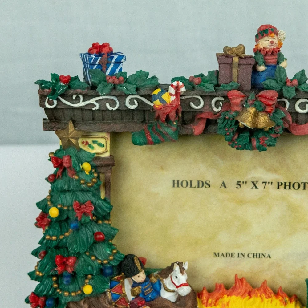 Vintage Christmas Fireplace 3D Resin Picture Frame Holiday Decor 5x7 Photo